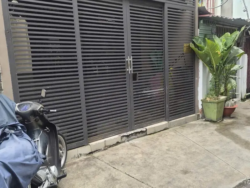 🔥QUẬN 10 -NGÔ QUYỀN $ 6.1 TL
👉DT: 32 M2 (4× 8)
👉NHÀ GẦN MẶT TIỀN 
📍 Vị trí nổi bật: Khu vực đườ... Bán nhà riêng tại Diên Hồng, Hồ Chí Minh 01