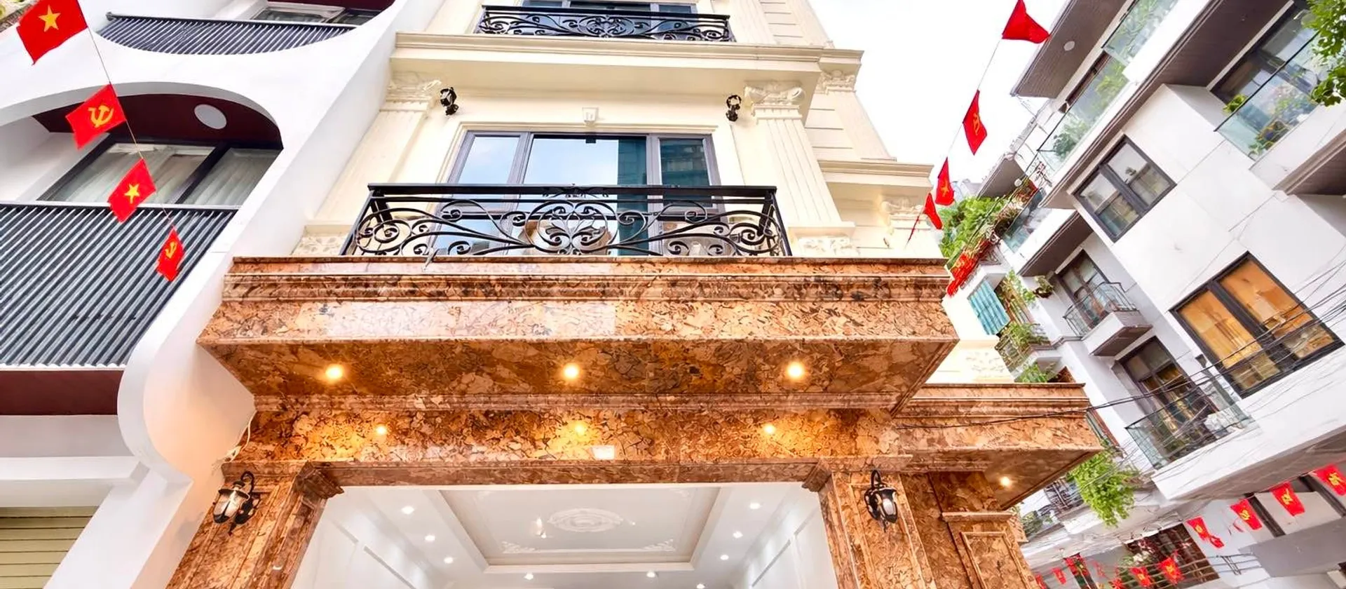 Nhà lô góc 7 tầng thang máy gần công viên Hòa Bình, gara 2 ô tô giá tốt hiếm có... Bán nhà riêng tại Xuân Đỉnh, Hà Nội 01