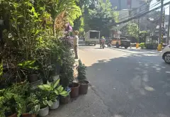 Bán đất mặt đường Hoàng Hoa Thám - DT 112.6m2 , 7.8m mặt tiền, lô góc - Vị trí đẹp để xây tòa nhà... Bán nhà mặt phố tại Tây Hồ, Hà Nội 01