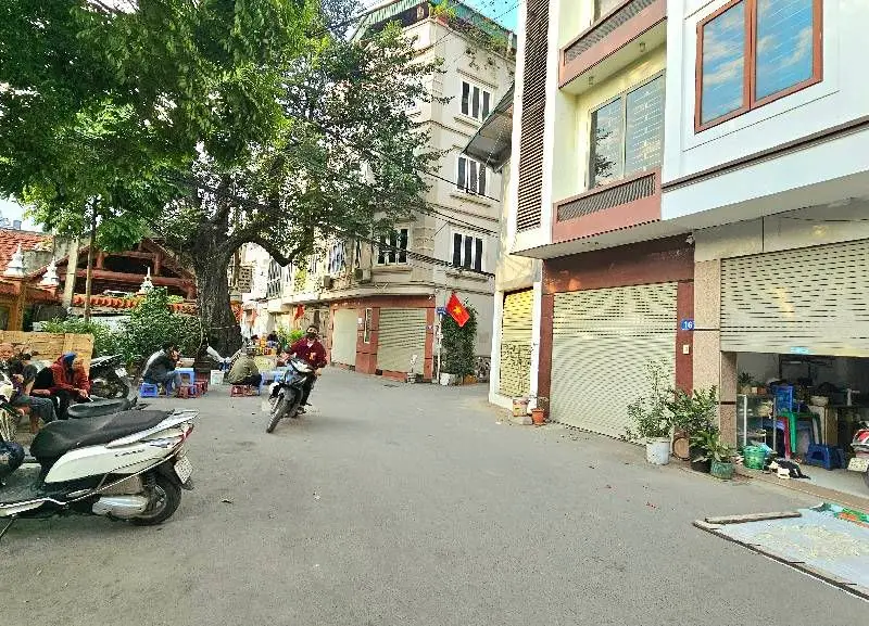 Bán đất tặng nhà 2 tầng lô góc Kim Giang, nhà mặt ngõ thông, phù hợp kinh doanh, ô tô vào nhà.... Bán nhà riêng tại Thanh Liệt, Hà Nội 01