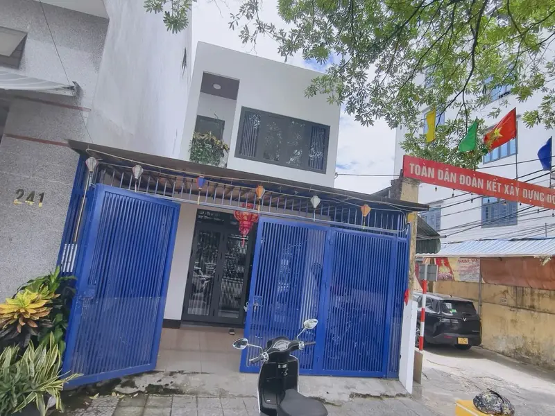Cơ hội hiếm có sở hữu nhà 2 tầng mặt tiền Trường Chinh, lô góc kiệt rộng, giá cực tốt... Bán nhà mặt phố tại An Khê, Đà Nẵng 01