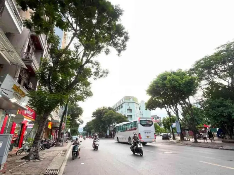 Bán nhà mặt phố Trần Quốc Hoàn, Cầu Giấy, mặt tiền 8,2m, quỹ đất trung tâm... Bán nhà mặt phố tại Cầu Giấy, Hà Nội 01