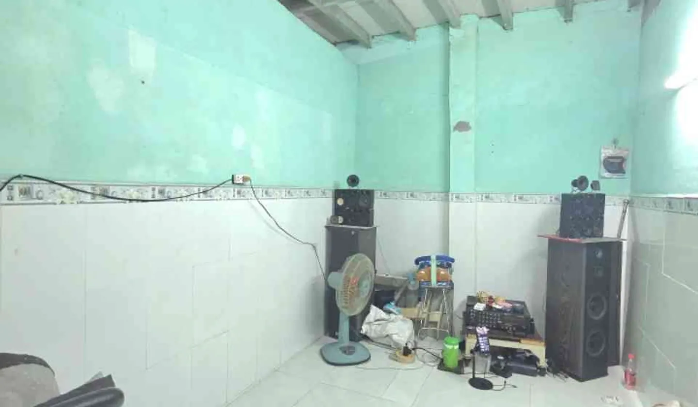 Nhà nhỏ giá hời Nguyễn Lâm Phú Nhuận, cực gần Phan Xích Long 37m2... Bán nhà riêng tại Gia Định, Hồ Chí Minh 01