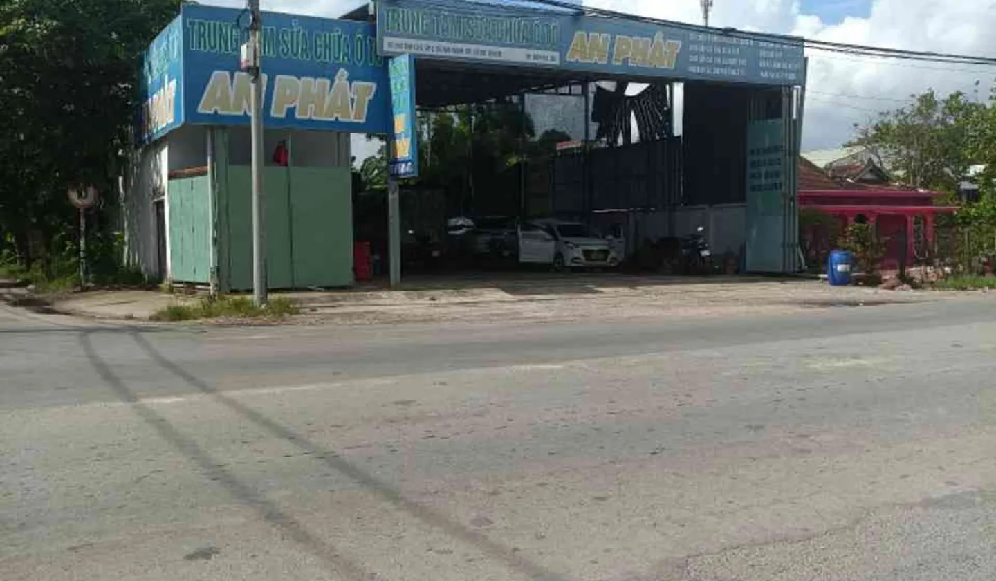 Bán đất tặng nhà... Bán nhà mặt phố tại Phú Hòa Đông, Hồ Chí Minh 01