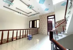 KHÔNG CÓ CĂN THỨ 2! CHỈ 60TR/m CÓ NGAY!
NHÀ 4 TẦNG BTCT - NGANG 7M HIẾM CÓ- NHIỀU PHÒNG NGỦ... Bán nhà riêng tại Đông Hưng Thuận, Hồ Chí Minh 10