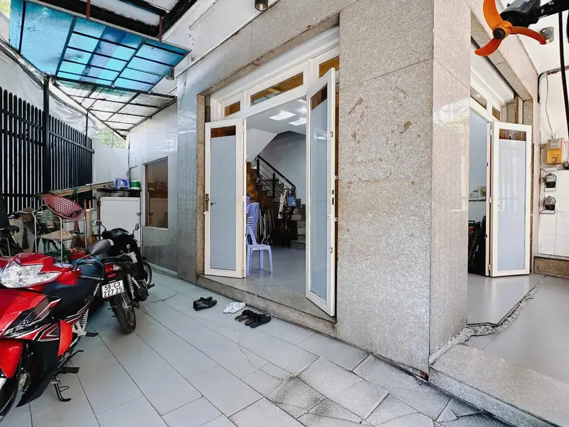 Sát MT Tôn Thất Thuyết - Hẻm xe tải - 4 tầng - 79m2 (7×13m) - SHR - Nhỉnh 9T... Bán owner_side tại Xóm Chiếu, Hồ Chí Minh 01