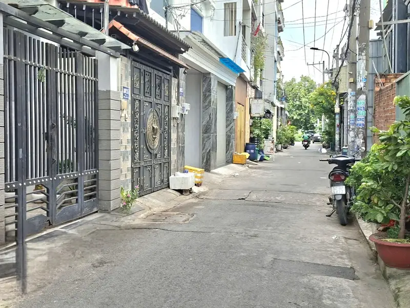 Chỉ hơn 6t nhà 4 tầng hẻm xe hơi thông tại Bình Tân... Bán nhà riêng tại Bình Tân, Hồ Chí Minh 01
