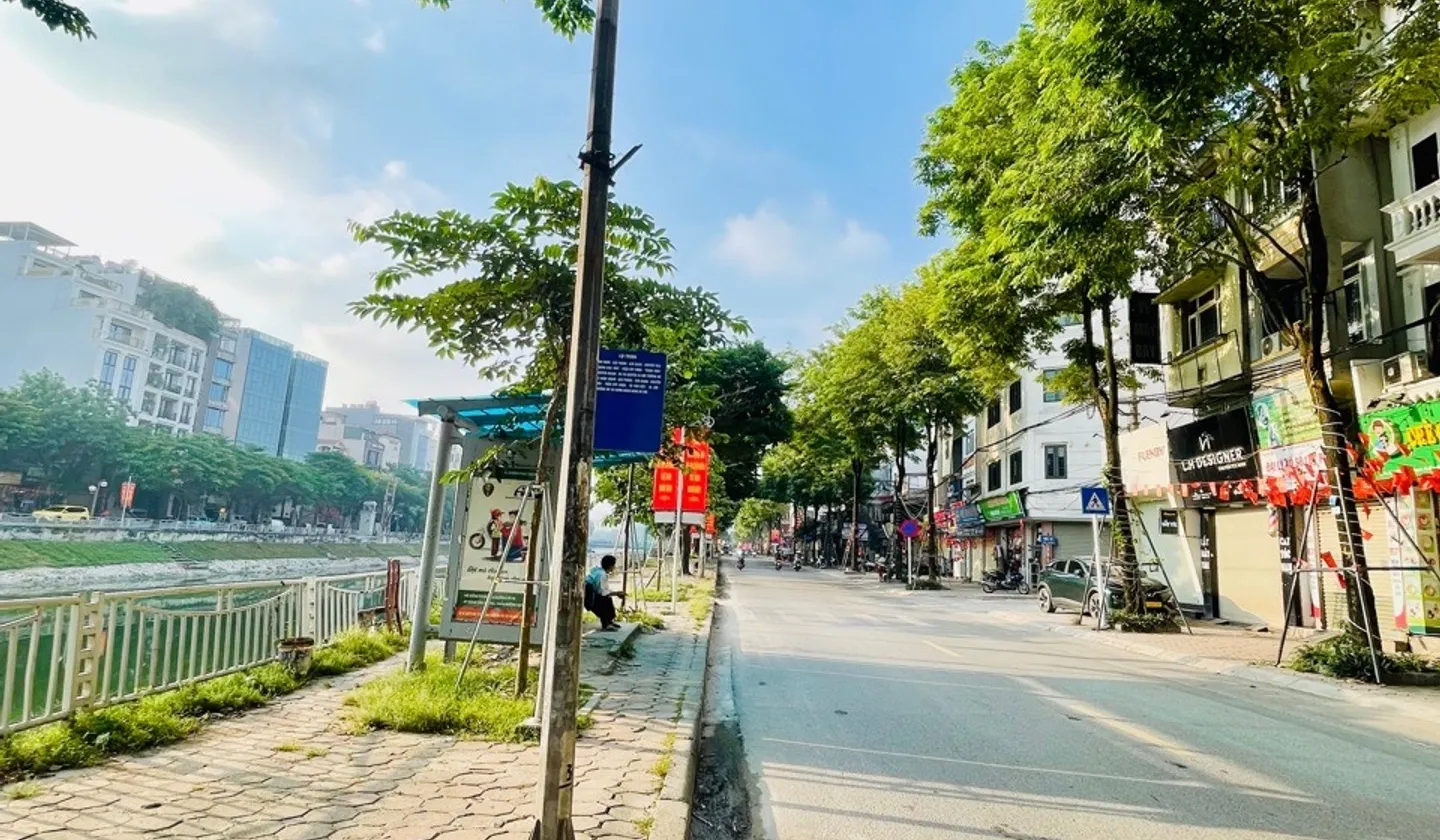 Nhà mặt phố Kim Giang 5 tầng, kinh doanh đa năng, vỉa hè rộng rãi... Bán nhà mặt phố tại Khương Đình, Hà Nội 01
