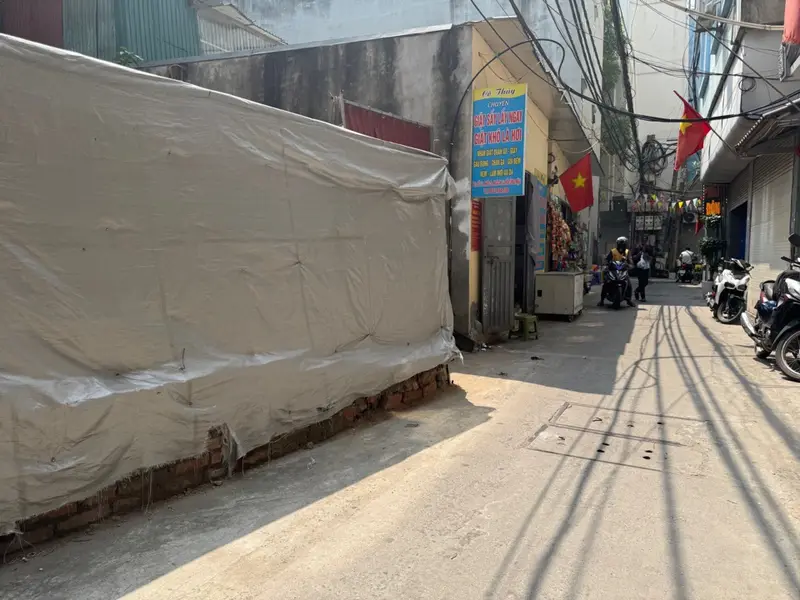 Bán đất mặt tiền rộng trung tâm quận, thích hợp xây căn hộ dịch vụ... Bán đất tại Phú Diễn, Hà Nội 01
