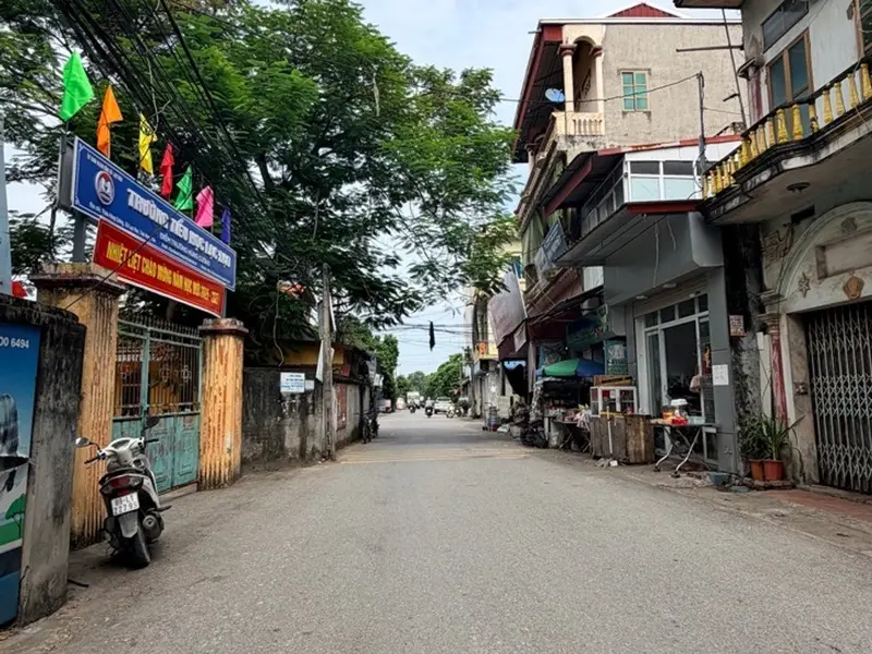 LẠC ĐẠO VĂN LÂM HƯNG YÊN DT84M ĐƯỜNG TRƯỚC MẶT 7M GIÒNG NGƯỜI ĐÔNG ĐÚC GIÁ ĐẸP LH; 0977 099 334... Bán nhà riêng tại Lạc Đạo, Hưng Yên 01
