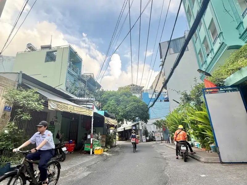 Nhà mặt tiền sầm uất gần ĐH Công Thương Tân Phú... Bán nhà mặt phố tại Tân Sơn Nhì, Hồ Chí Minh 01
