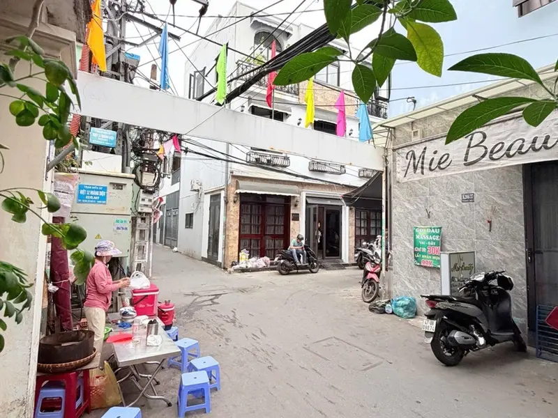 Cơ hội vàng sở hữu nhà 3 tầng gần Cầu Rồng, Hoàng Diệu với giá tốt... Bán nhà riêng tại Hải Châu, Đà Nẵng 01