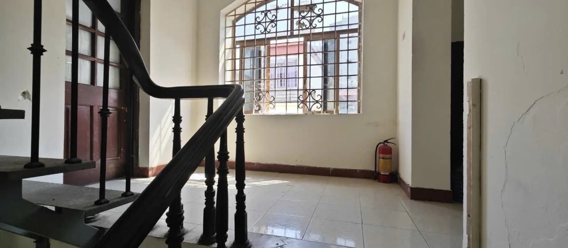 Bán nhà riêng Nguyễn Trãi diện tích 69.6m², 5.5 tầng, ô tô đỗ cửa thuận tiện... Bán nhà riêng tại Khương Đình, Hà Nội 01
