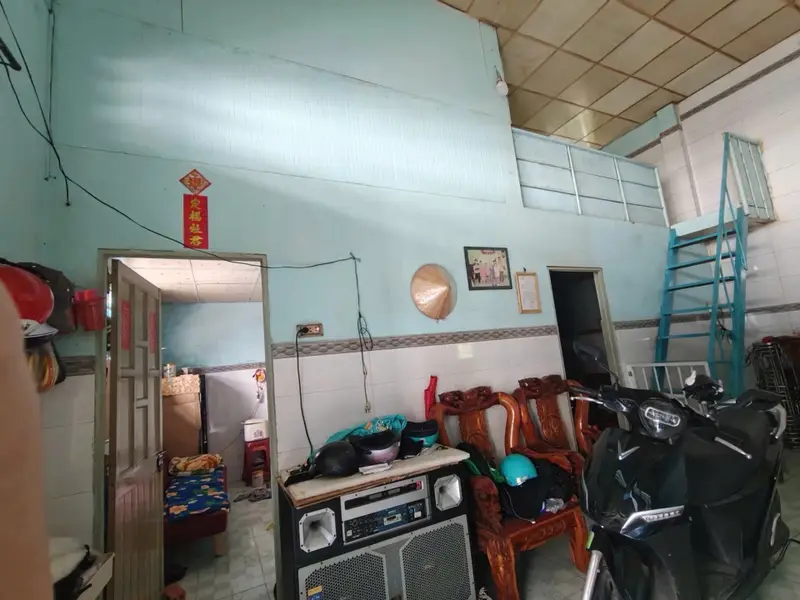 Nhà 2 tầng diện tích 74.8m² tại khu dân cư trung tâm Hóc Môn giá 4.2 tỷ... Bán nhà riêng tại Hóc Môn, Hồ Chí Minh 01