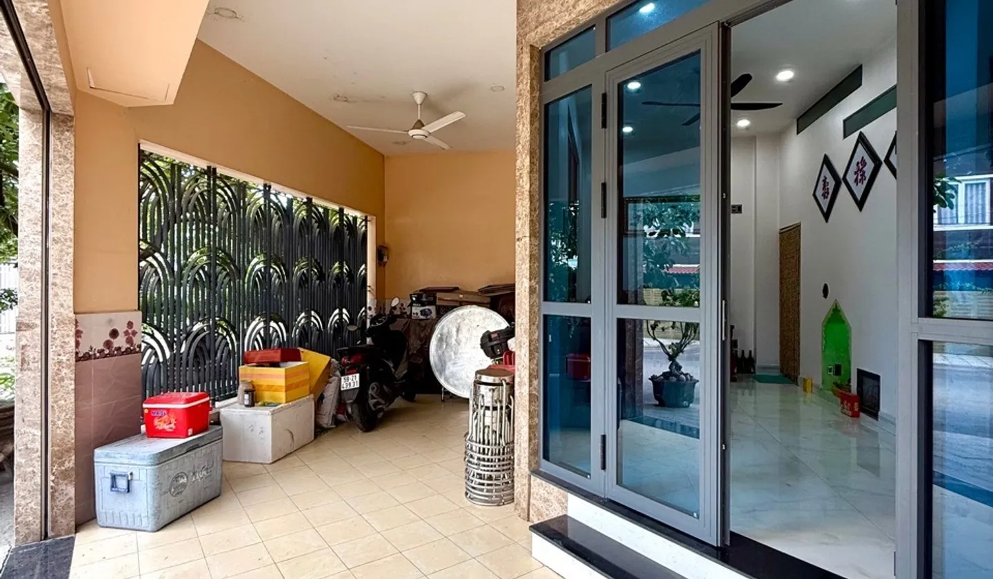 Nhà Mặt phố-KDC Phước Kiển, Căn góc hai mặt tiền, MT rộng 16m, Sân vườn View sông... Bán nhà mặt phố tại Nhà Bè, Hồ Chí Minh 01