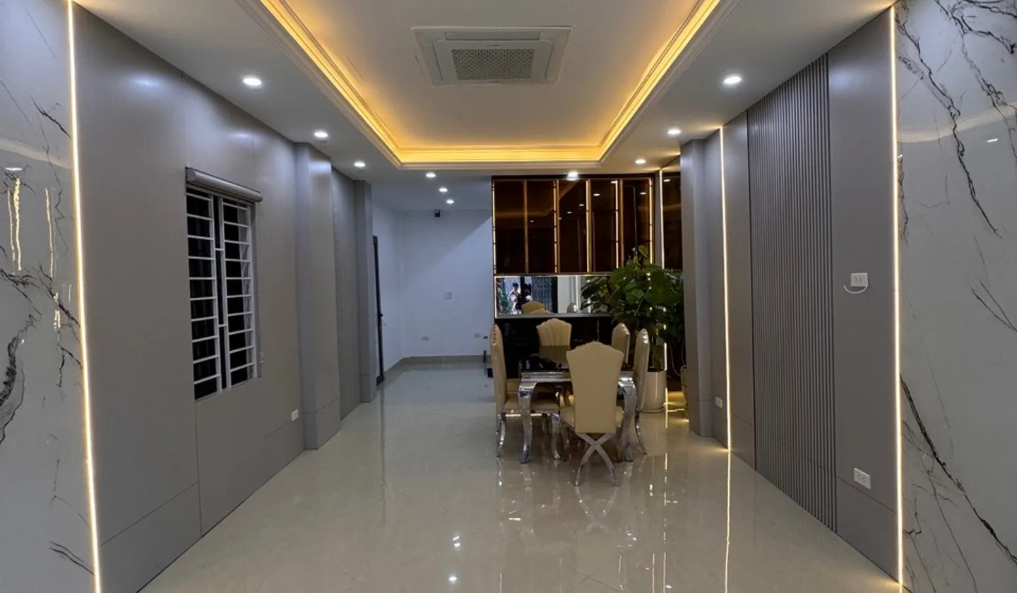 NHÀ NGUYỄN CHÍNH – 13,9 TỶ – NGÕ Ô TÔ TẢI TRÁNH – 42M² – 5 TẦNG - LÔ GÓC... Bán nhà riêng tại Hoàng Mai, Hà Nội 01