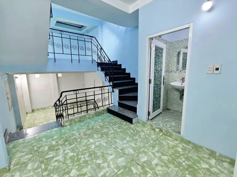Bán nhà mặt phố tại quận Thanh Xuân, diện tích 63.8m2, 3 tầng, gần ga Metro Bảy Hiền... Bán nhà mặt phố tại Tân Sơn Nhất, Hồ Chí Minh 01