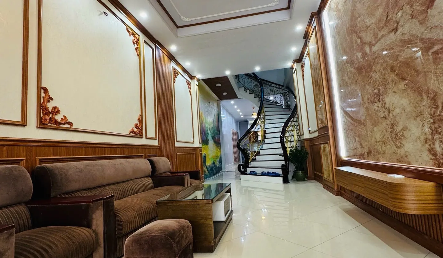 Bán gấp nhà đẹp 4 tầng ô tô vào khu trung tâm Đức Giang... Bán nhà riêng tại Việt Hưng, Hà Nội 01