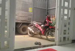 Nhà mới còn thơm mùi sơn , ở LÊ ĐÌNH CẨN - gần CHIẾN LƯỢC
- DT 49m2 , có sân trước để 4-5 xe má.y... Bán nhà riêng tại Tân Tạo, Hồ Chí Minh 11