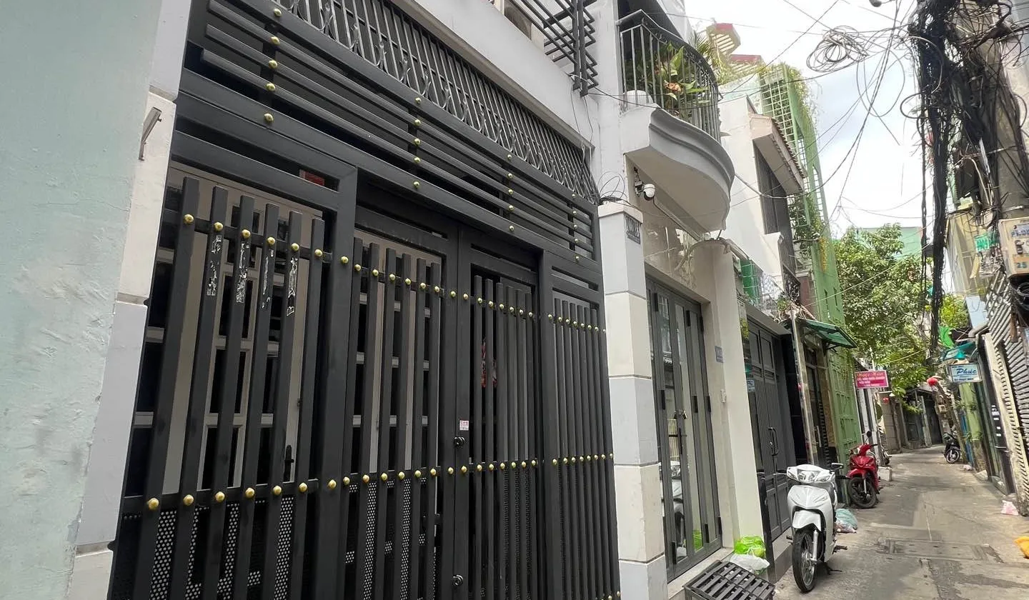 Bán nhà riêng quận 8 diện tích 76.2 m², hướng Đông Nam, nhà 2 tầng, giá 8,1 tỷ... Bán nhà riêng tại Chánh Hưng, Hồ Chí Minh 01