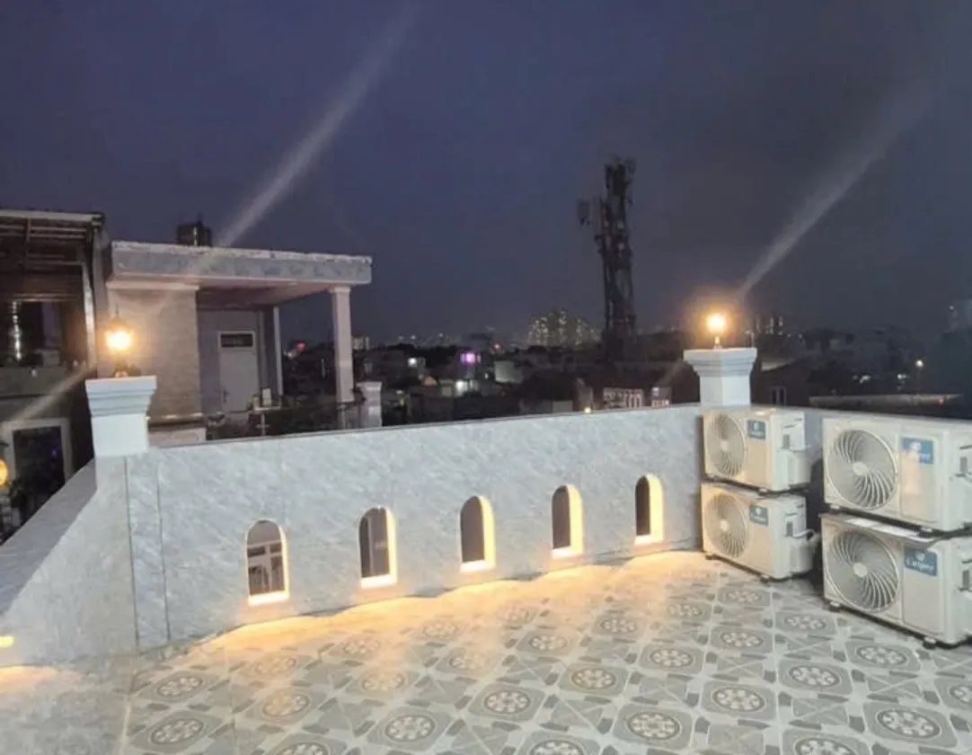 Biệt thự hiện đại 5 tầng phong cách tinh tế tại trung tâm Quận 8... Bán nhà riêng tại Chánh Hưng, Hồ Chí Minh 01