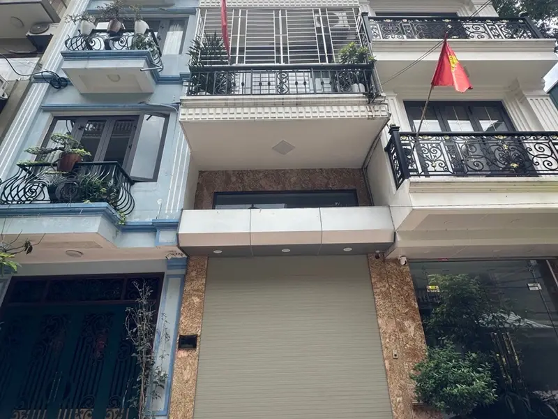 LÕI ĐỐNG ĐA QUẬN - PHÂN LÔ 6 TẦNG THANG MÁY - THIẾT KẾ HIỆN ĐẠI - 2 MẶT THOÁNG - ÔTÔ TRÁNH VỈA HÈ K... Bán nhà riêng tại Văn Miếu - Quốc Tử Giám, Hà Nội 01