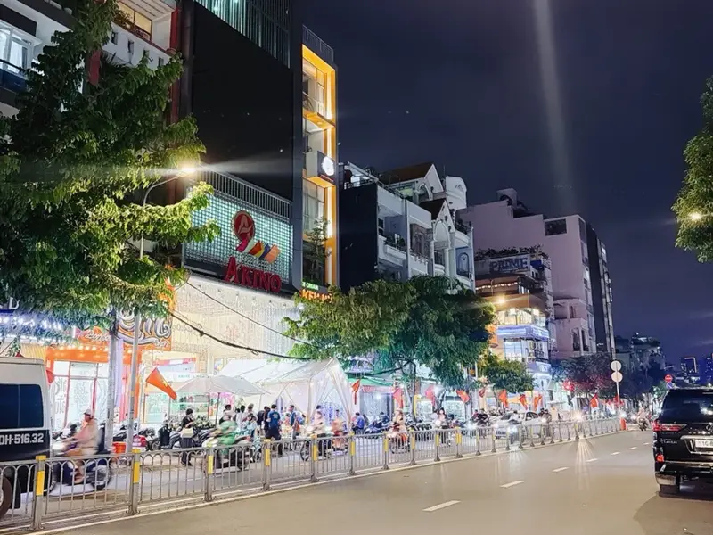 Gần Trường Đảng - 5 Tầng - 38m2 - Nhỉnh 6 tỷ - Sổ vuông đẹp... Bán nhà riêng tại Khánh Hội, Hồ Chí Minh 01