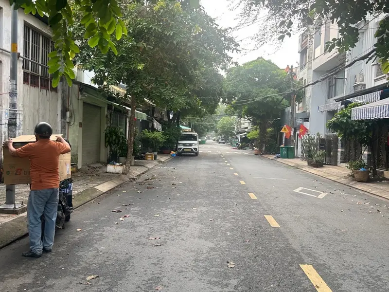 Nhà mặt phố 4 tầng rộng 150m2, mặt tiền 9m tại quận Tân Phú... Bán nhà mặt phố tại Phú Thạnh, Hồ Chí Minh 01