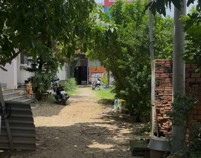 Nhà mặt phố Nguyễn Ảnh Thủ, diện tích lớn 2200m, tại Hóc Môn... Bán nhà mặt phố tại Đông Thạnh, Hồ Chí Minh 01