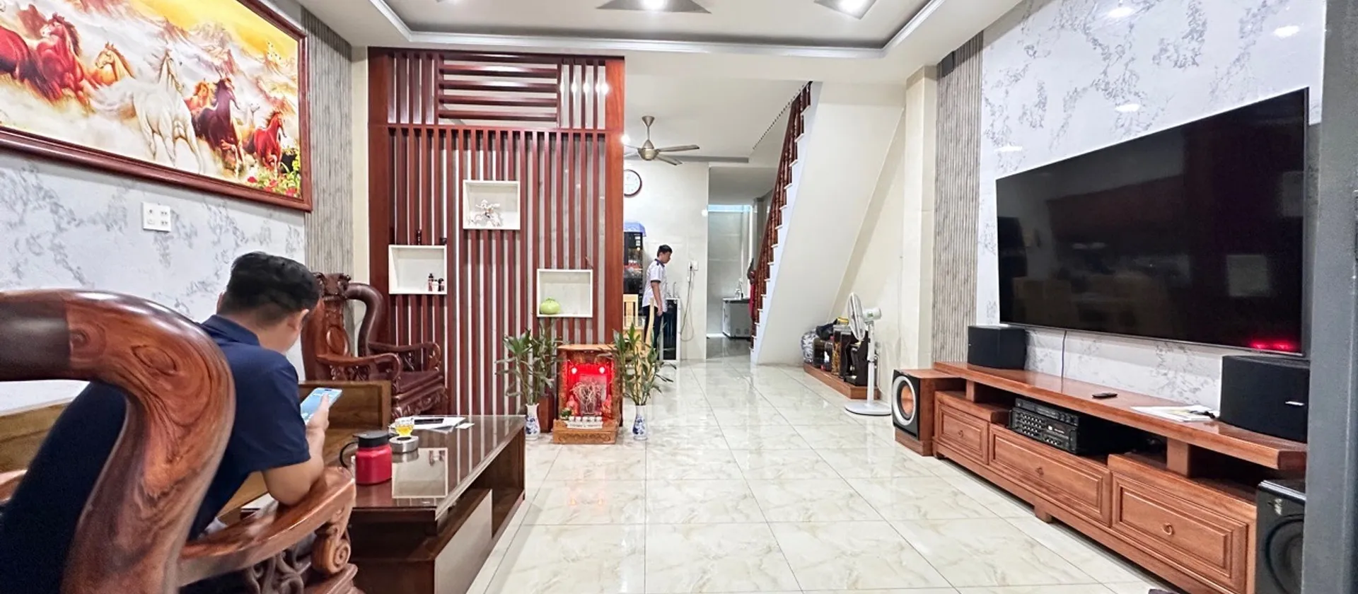 Nhà đẹp 3 tầng view rộng tại Trung Mỹ Tây, giá cực tốt... Bán nhà riêng tại Trung Mỹ Tây, Hồ Chí Minh 01
