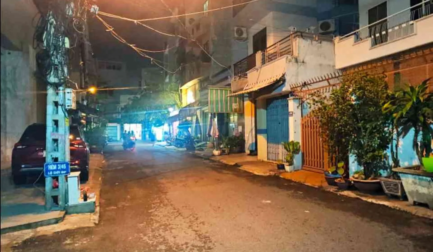Nhà 2 tầng hẻm rộng Quận 10, thu nhập ổn định... Bán nhà riêng tại Diên Hồng, Hồ Chí Minh 01