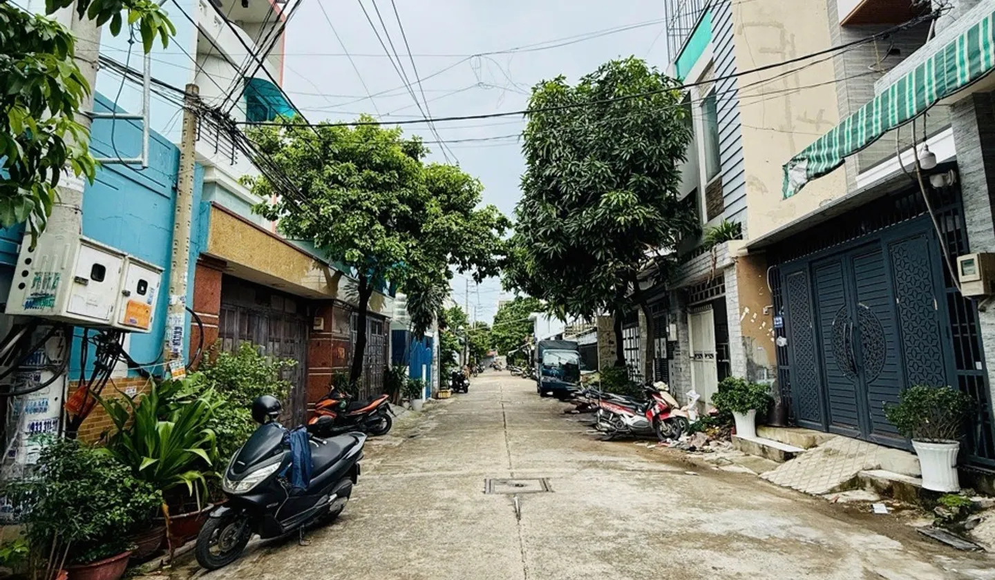 Bán nhà riêng 2 tầng diện tích 257.4 m² tại Bình Hưng Hòa, Bình Tân, mặt tiền 10 m... Bán nhà riêng tại Bình Hưng Hòa, Hồ Chí Minh 01