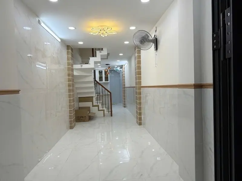 🌻 NHÀ MỚI ĐẸP LONG LANH – HXH TỚI CỬA – 28,6M² – 3 TẦNG – 4PN – SỔ 2026 – LẠC LONG QUÂN, TÂN HÒA... Bán nhà riêng tại Tân Hòa, Hồ Chí Minh 01