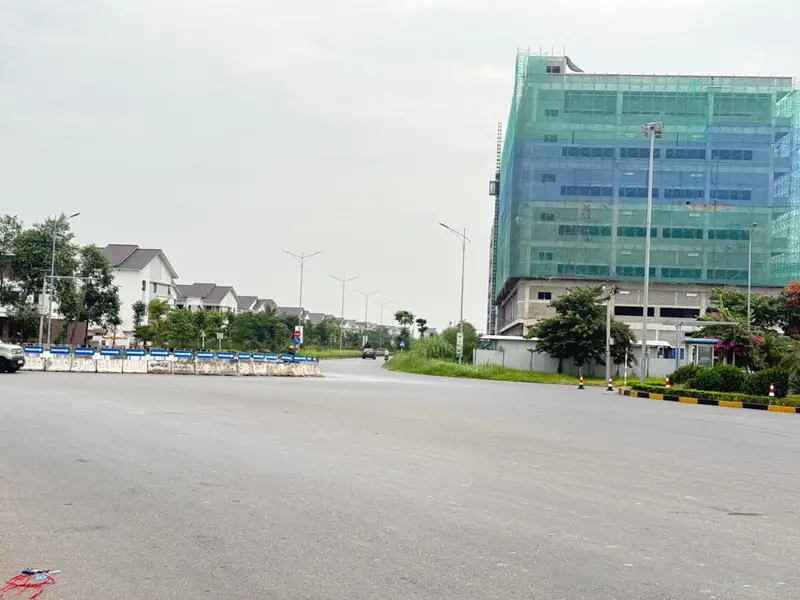 Cơ hội hiếm có sở hữu Shophouse 3 tầng đã hoàn thiện tại Centa Riverside Từ Sơn... Bán Shophouse tại Từ Sơn, Bắc Ninh 01