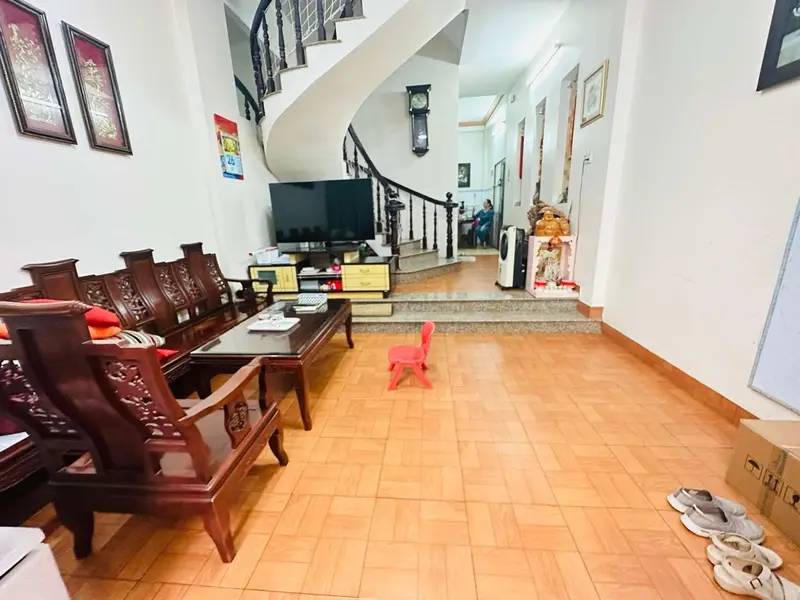 Nhà rộng 5 phòng ngủ, hẻm xe hơi, giá giảm sốc tại Tô Hiến Thành... Bán nhà riêng tại Hòa Hưng, Hồ Chí Minh 01