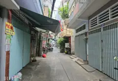 Nhà 2 tầng Quận 10 vị trí đẹp giá sốc chỉ 8.4 tỷ... Bán owner_side tại Hòa Hưng, Hồ Chí Minh 13