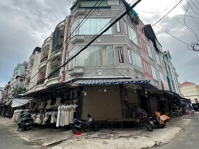 Nhà 4 tầng sang trọng ở Quận Gò Vấp, vừa ở vừa kinh doanh thuận tiện... Bán nhà riêng tại Thông Tây Hội, Hồ Chí Minh 01
