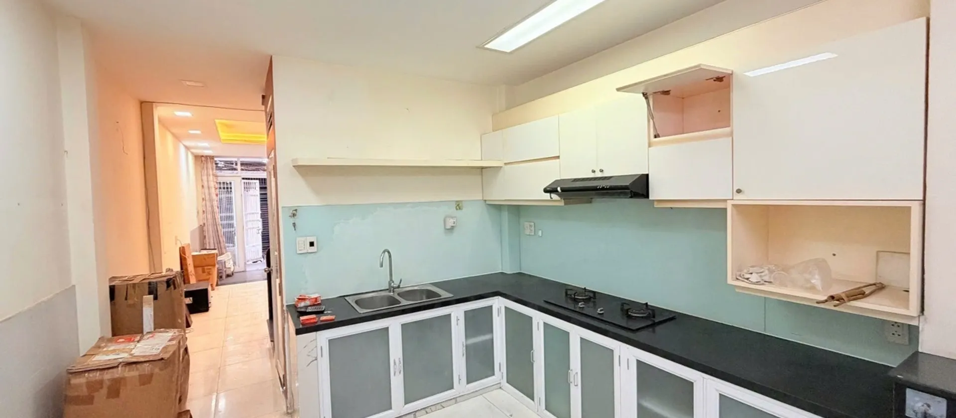 Nhà phố hiện đại 4 tầng tại Hòa Hưng, Quận 10... Bán nhà riêng tại Hòa Hưng, Hồ Chí Minh 01
