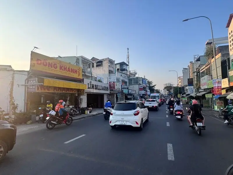 💥💥HẺM Ba Gác thông - Bán Đất Tặng Nhà
🏡 84m² | Ngang 4.6m x18m | 3PN 2WC
Giá 9.XT🌹🌹
👍Phù Hợp... Bán nhà mặt phố tại Bình Thạnh, Hồ Chí Minh 01