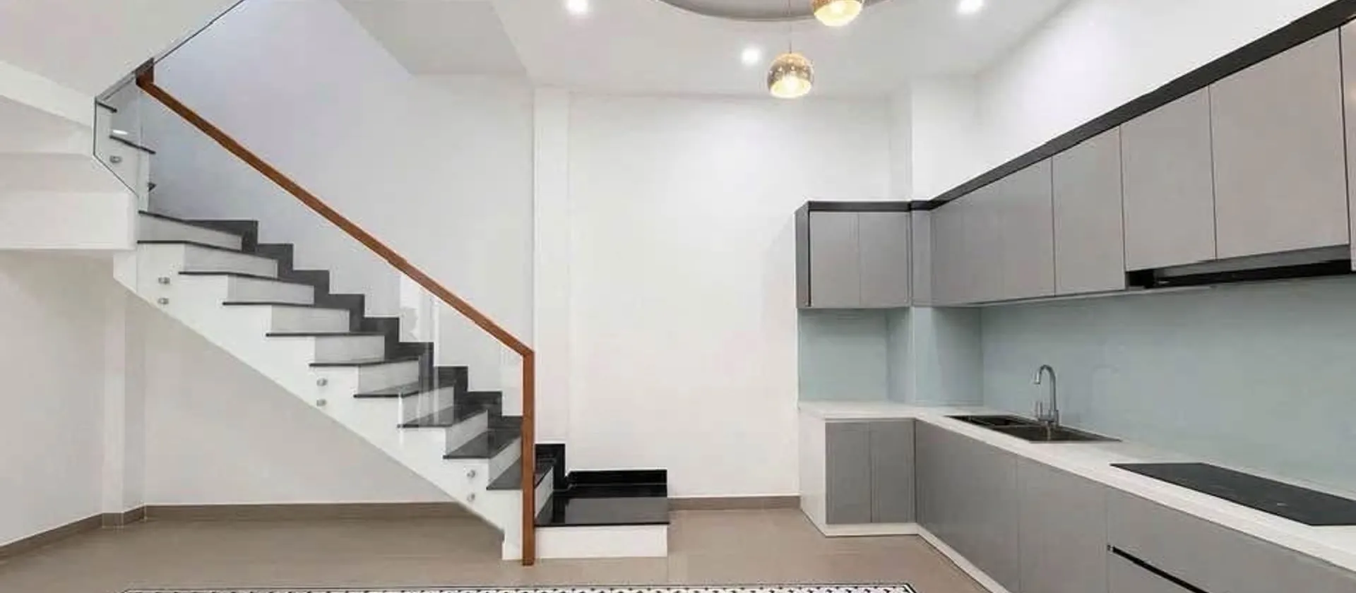Hẻm xe tải, gần các trường Đại Học đường Điện Biên Phủ, BT. Nhà mớivào ở ngay, nội thất đẹp,... Bán nhà riêng tại Thạnh Mỹ Tây, Hồ Chí Minh 01