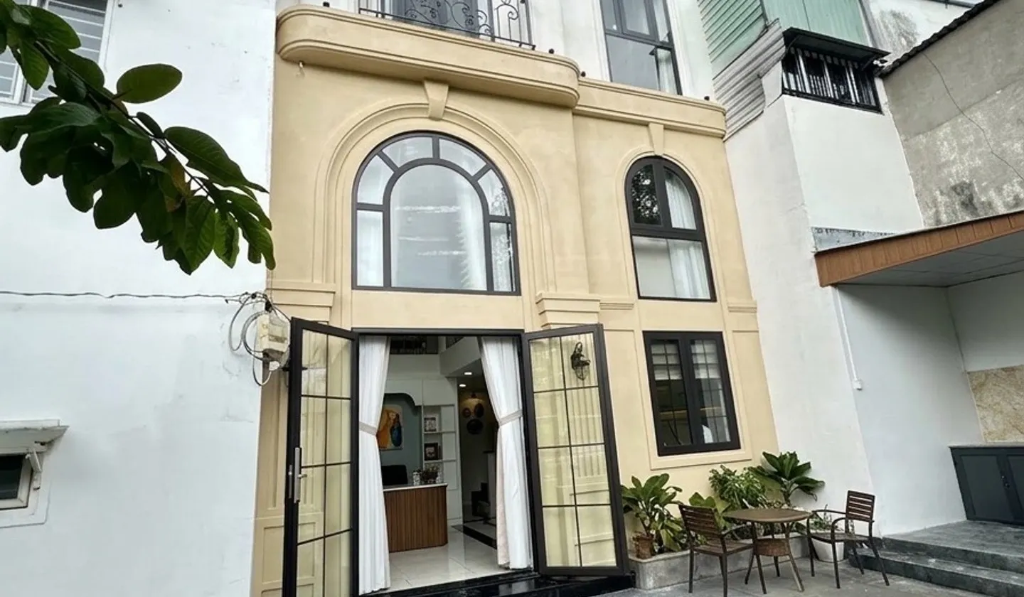GÒ VẤP - NHÀ THIẾT KẾ RẤT SANG - 42M² - 5 TẦNG BTCT - HẺM Ô TÔ, CÓ SÂN ĐỂ XE RỘNG - NHỈNH 7 T.Ỷ.... Bán nhà riêng tại Gò Vấp, Hồ Chí Minh 01