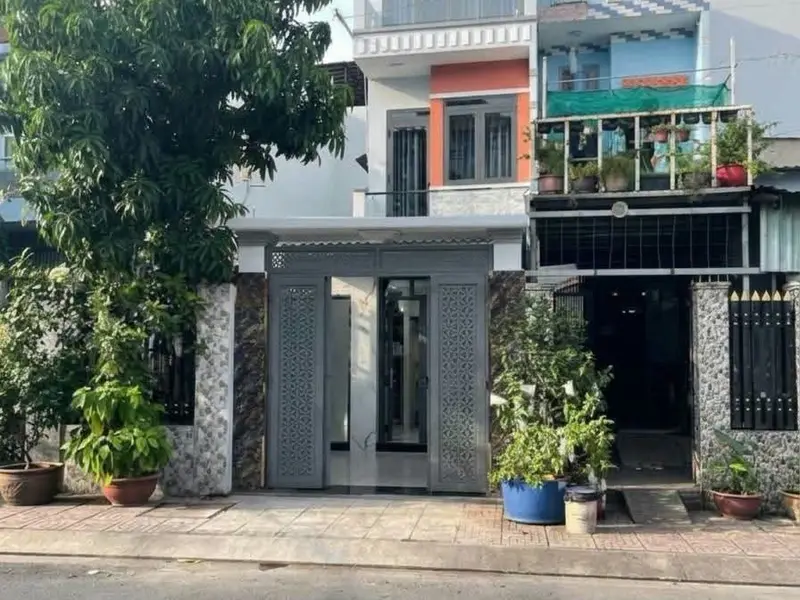 Bán nhà mặt t.i.ề.n đường Q.8. Diện tích 51m2. Kết cấu 3 tầng 4PN 3WC. Hoàn công đủ.... Bán nhà mặt phố tại Phú Định, Hồ Chí Minh 01