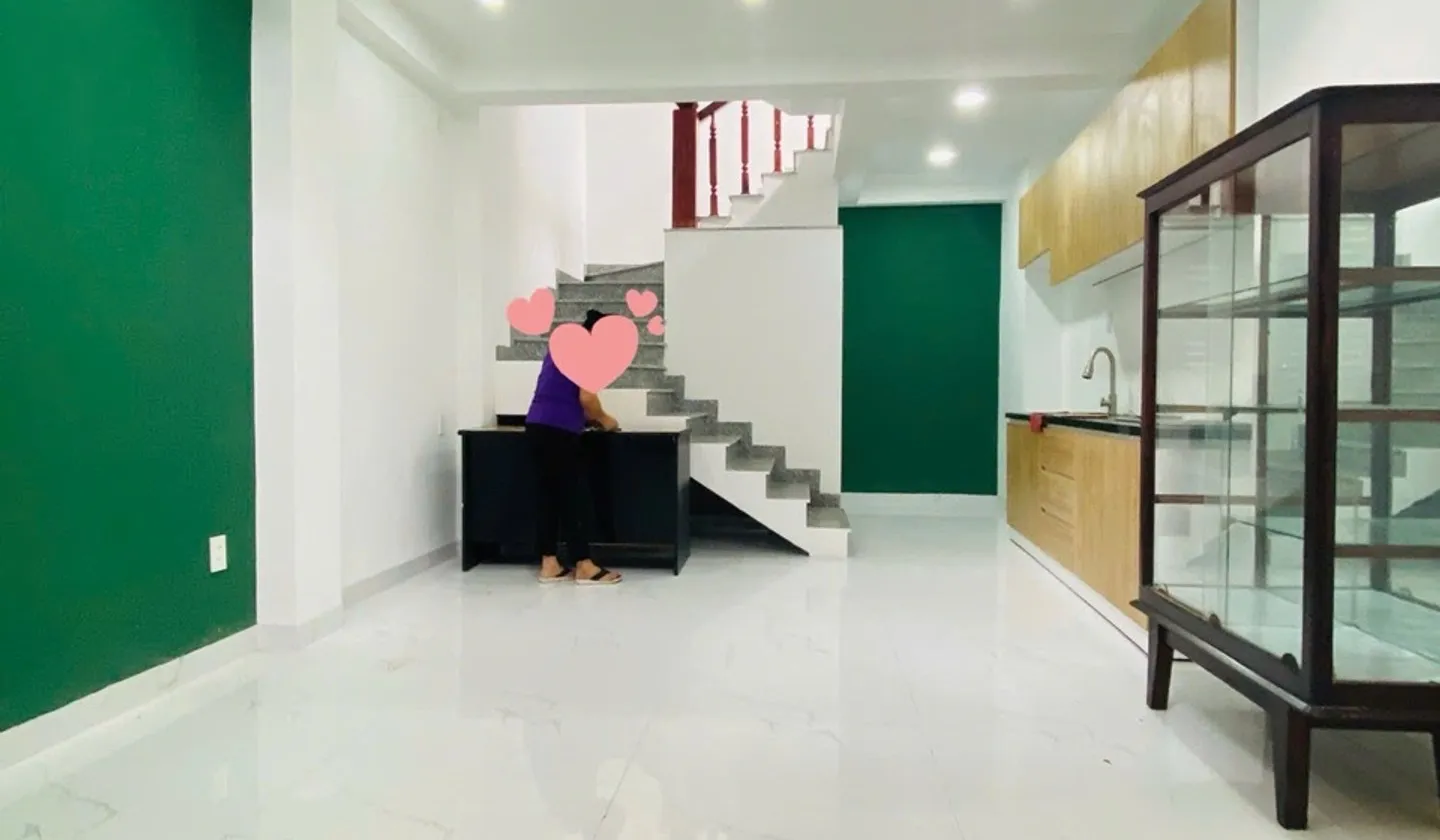 Nhà 5 tầng BTCT mới xây tại trung tâm Quận 10... Bán nhà riêng tại Diên Hồng, Hồ Chí Minh 01