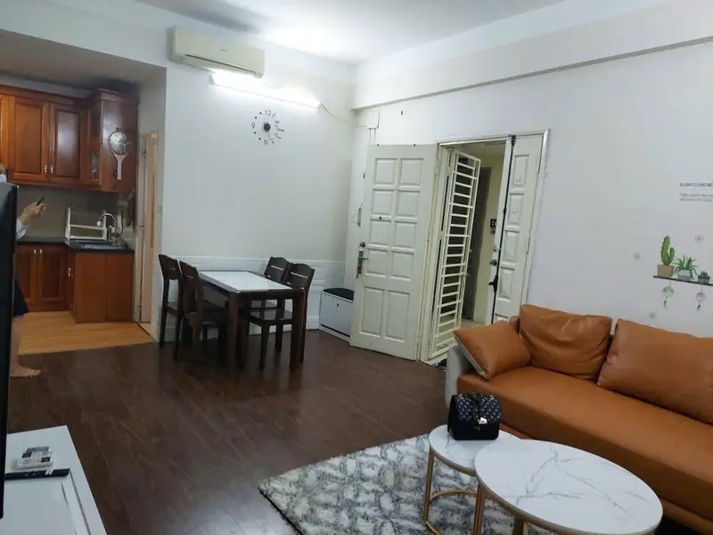Bán nhà chung cư nhỉnh 6 tỷ - view thoáng phố Nguyễn Ngọc Vũ 
Cực thiện chí... Bán căn hộ chung cư tại Yên Hòa, Hà Nội 01