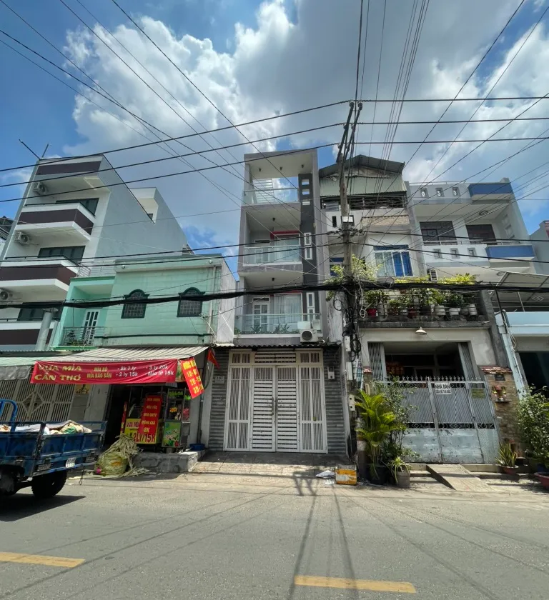 Nhà phố tiện nghi, vị trí đắc địa Tân Phú, giá sốc... Bán nhà mặt phố tại Phú Thạnh, Hồ Chí Minh 01