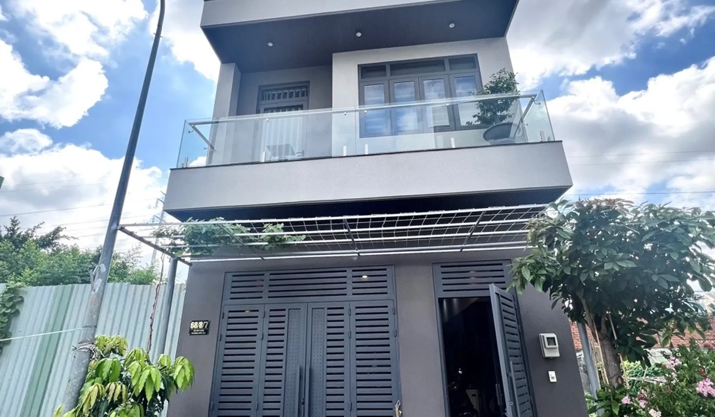 Cơ hội sở hữu nhà 3 tầng tuyệt đẹp tại Bình Tân, giá tốt hiếm có... Bán nhà riêng tại Bình Tân, Hồ Chí Minh 01