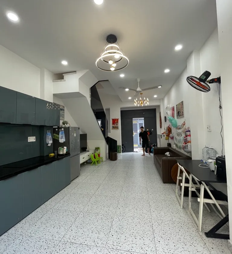 Nhà Bình Tân 3 tầng giá tốt, chỉ 4,35 tỷ thương lượng... Bán nhà riêng tại Bình Trị Đông, Hồ Chí Minh 01