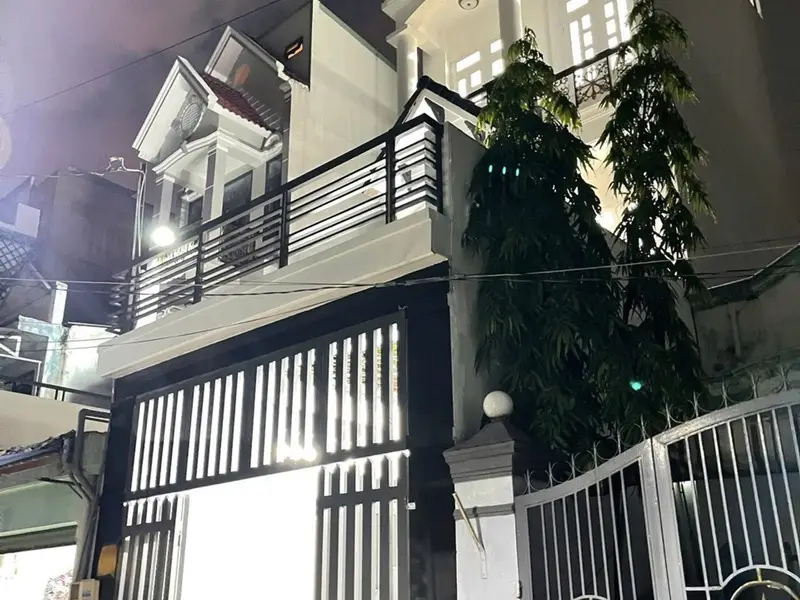 Bán nhà 4 tầng 4 phòng ngủ hẻm ô tô Huỳnh Thị Hai, Trung Mỹ Tây... Bán nhà riêng tại Trung Mỹ Tây, Hồ Chí Minh 01