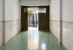 Nhà phố Lạc Long Quân – hiếm có, mặt tiền 5m, hẻm xe hơi thoáng... Bán nhà riêng tại Bảy Hiền, Hồ Chí Minh 09