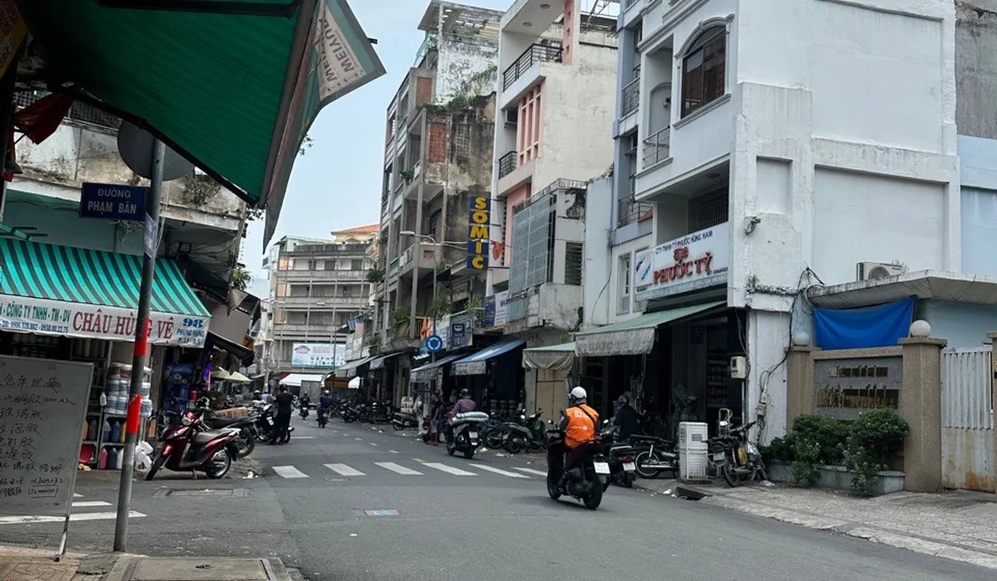 Cơ hội hiếm có sở hữu nhà mặt phố lô góc Phùng Hưng khu vip Quận 5 , DT: 211M... Bán nhà mặt phố tại Chợ Lớn, Hồ Chí Minh 01